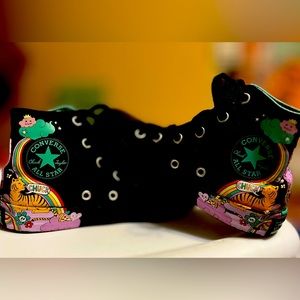 Kids size 13 high top converse